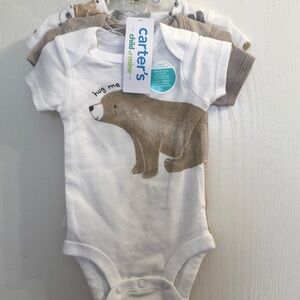 Carter’s NWT Set of 3 Newborn Onesies